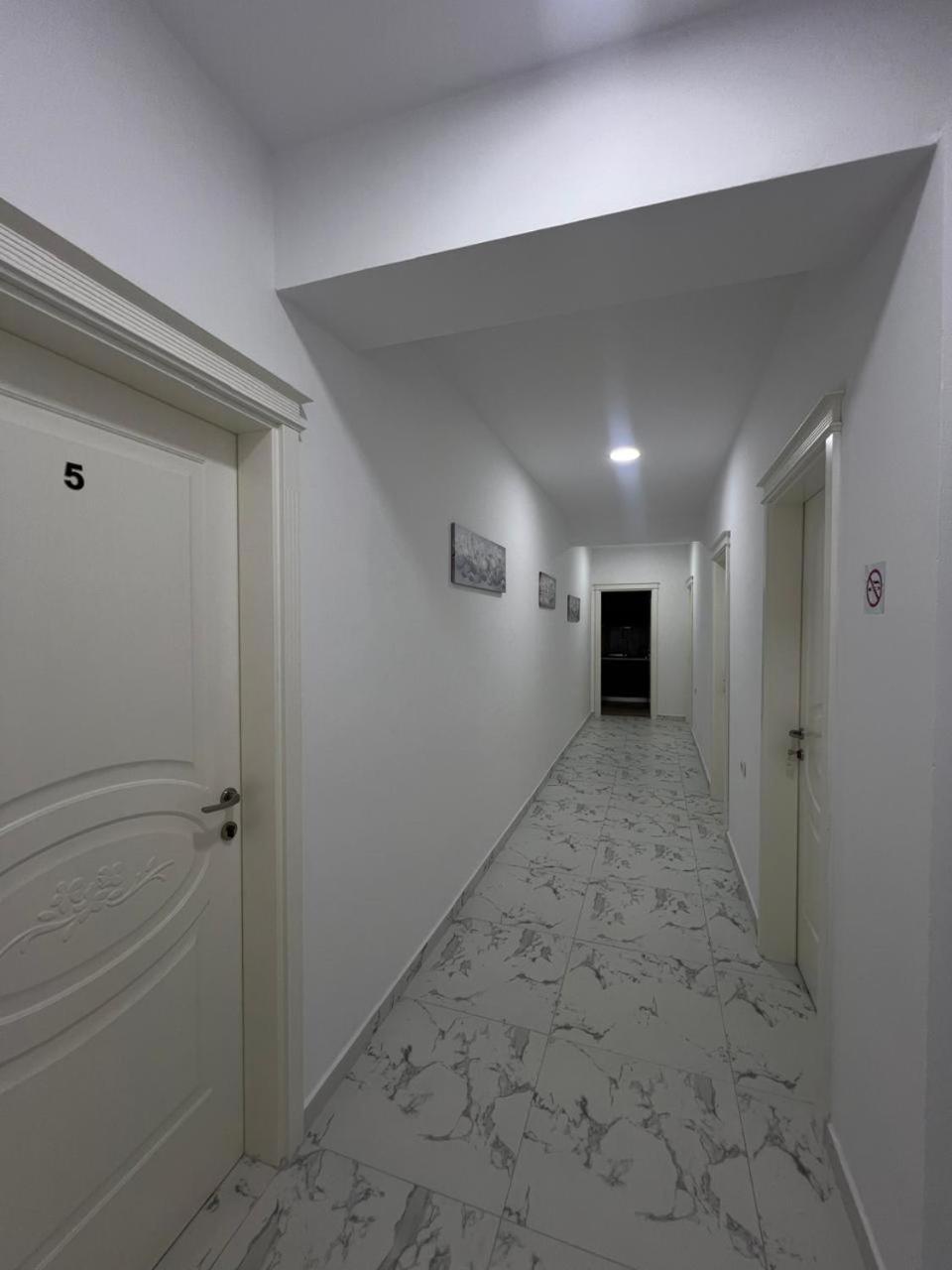 Hotel Vila Flowers Vlorë Exterior foto